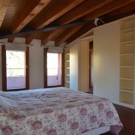 Due Torri Terrace アパート ノアーレ